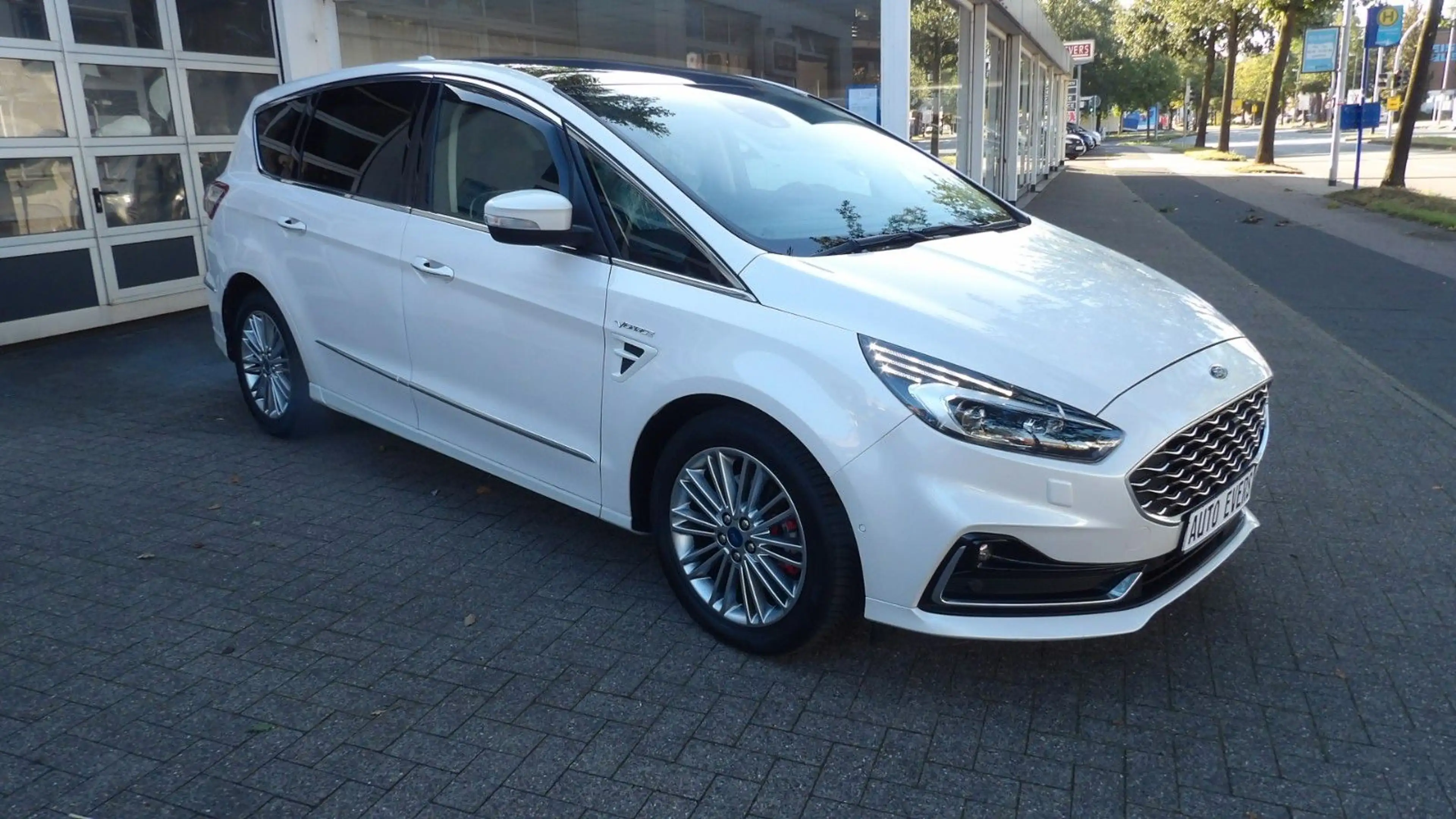 Ford S-Max S-MAX Vignale*Top Ausstatttung* — photo 3