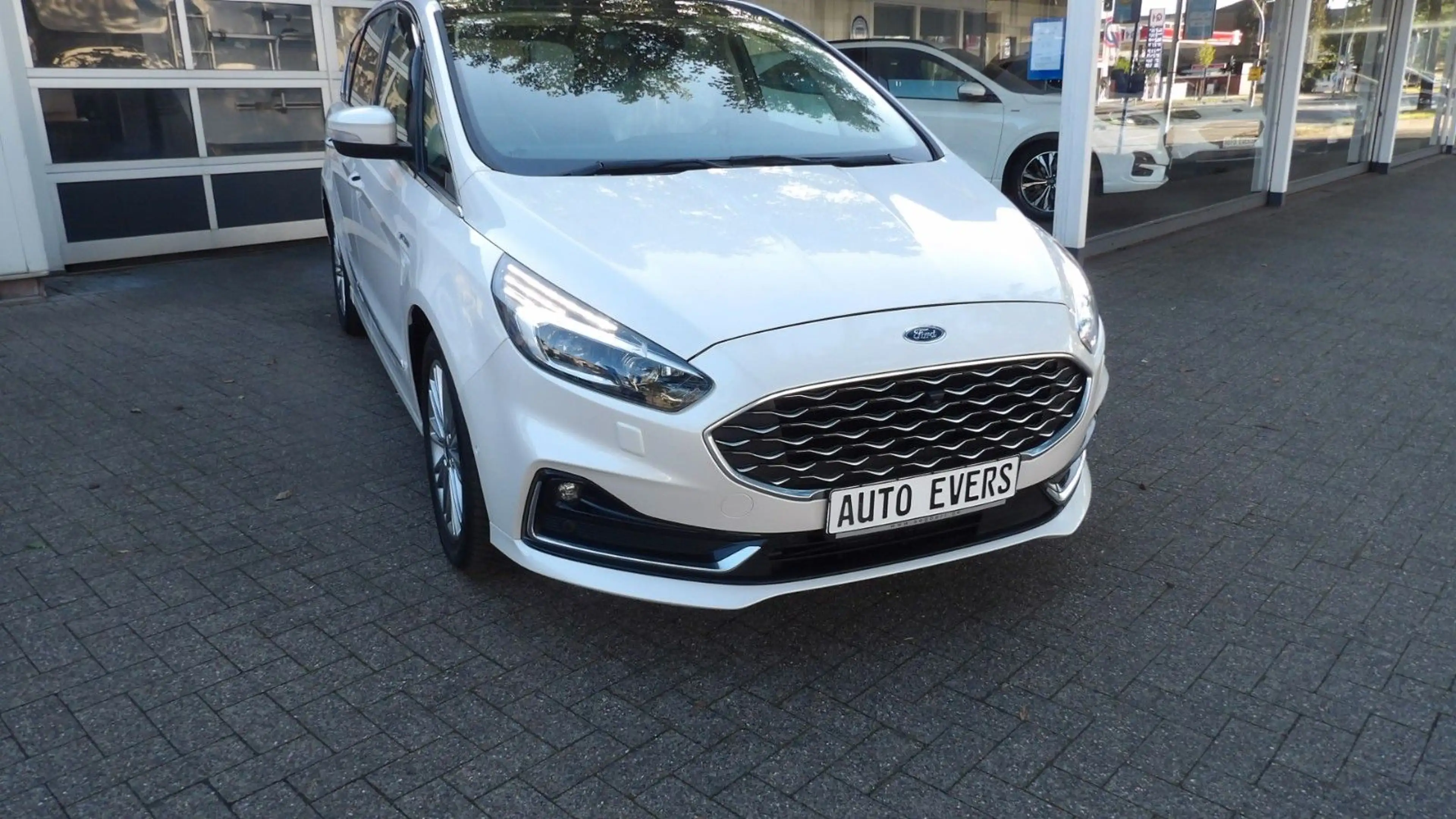 Ford S-Max S-MAX Vignale*Top Ausstatttung* — photo 2