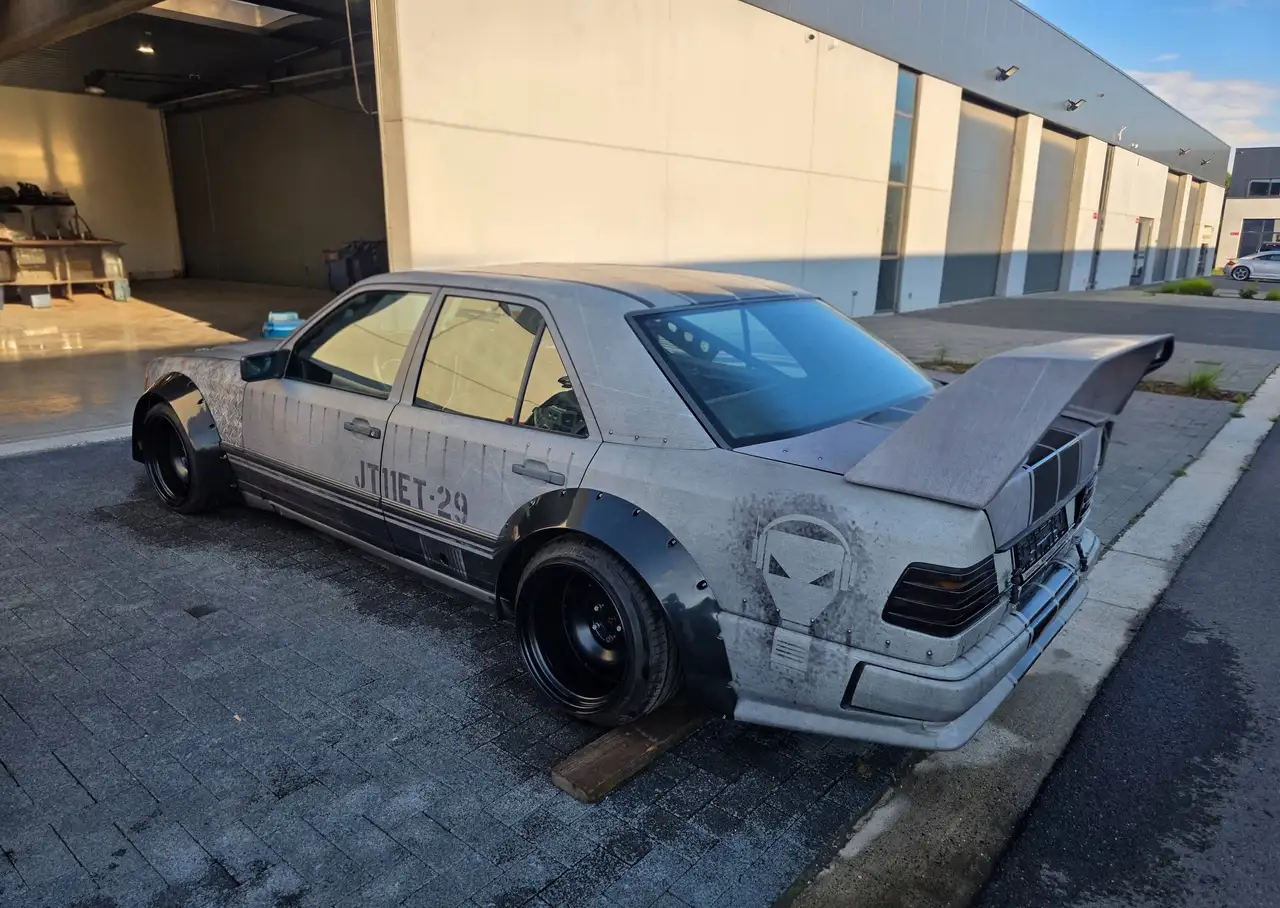 Mercedes-Benz 190 W124, foto 4