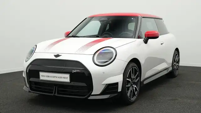 MINI Cooper E John Cooper Works Trim
