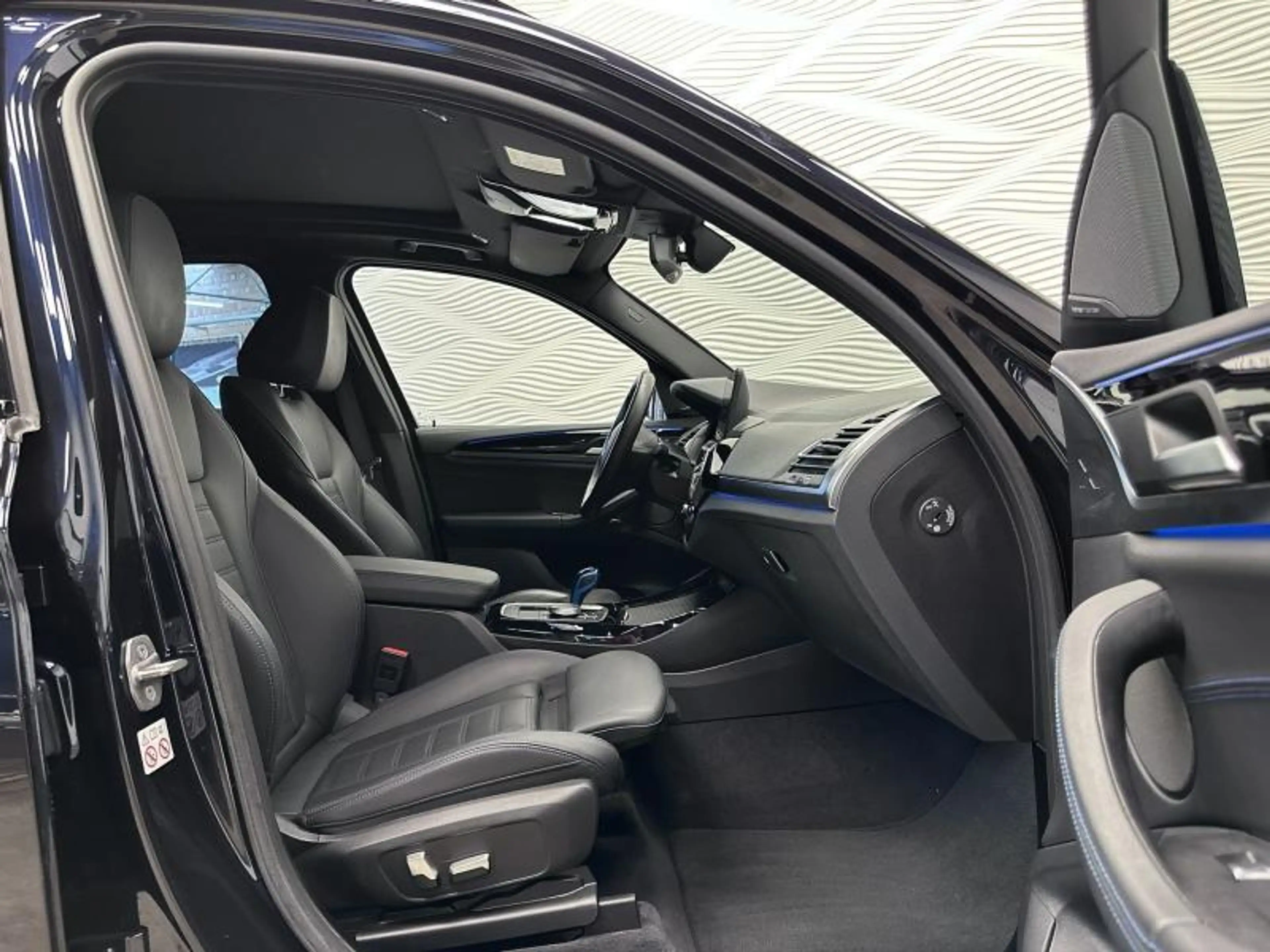 BMW iX3 *80 kWh*M-SPORT*H/K*HUD*96.1% SOH*PANO* — photo 22