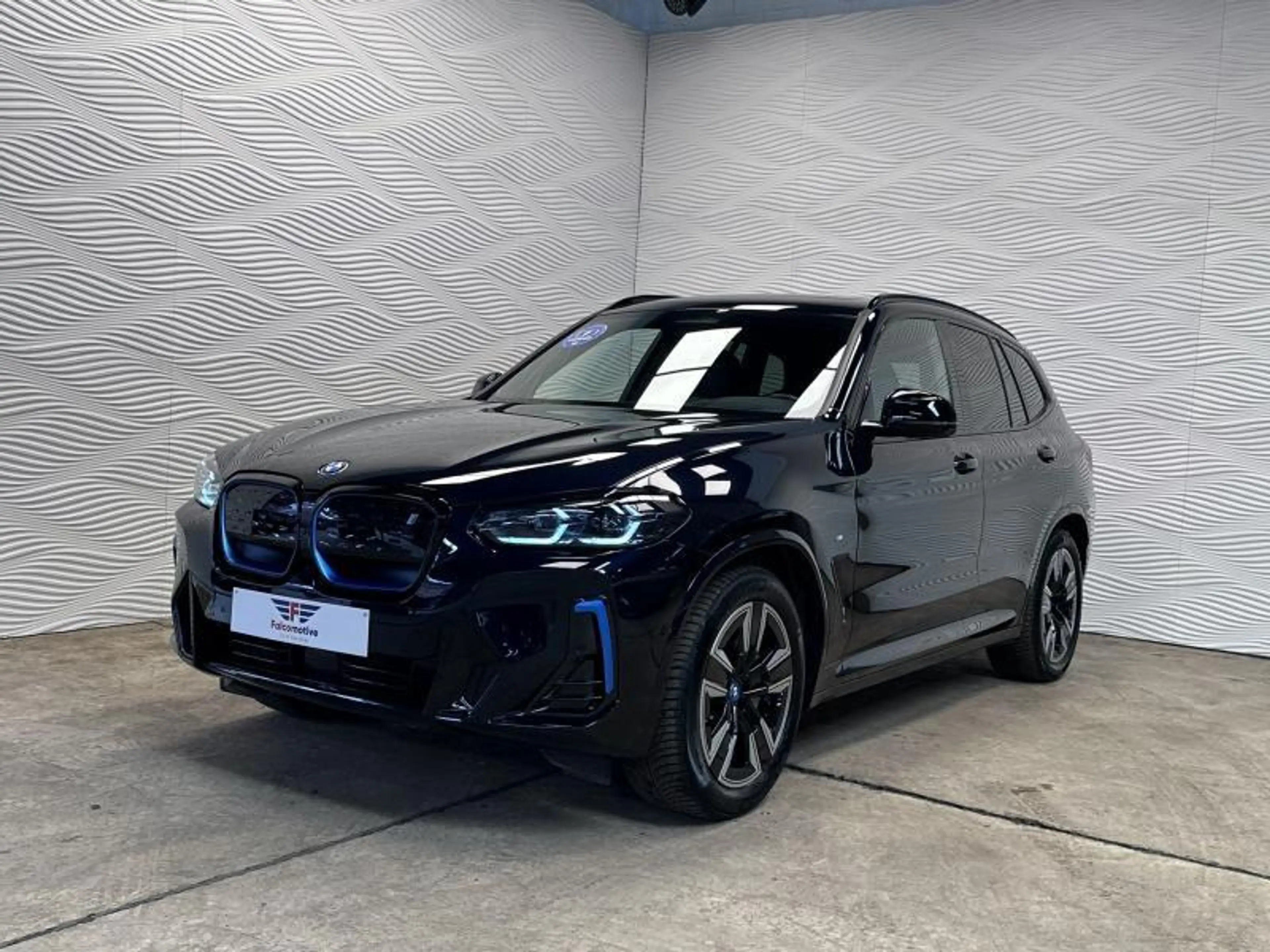BMW iX3 *80 kWh*M-SPORT*H/K*HUD*96.1% SOH*PANO* — photo 3