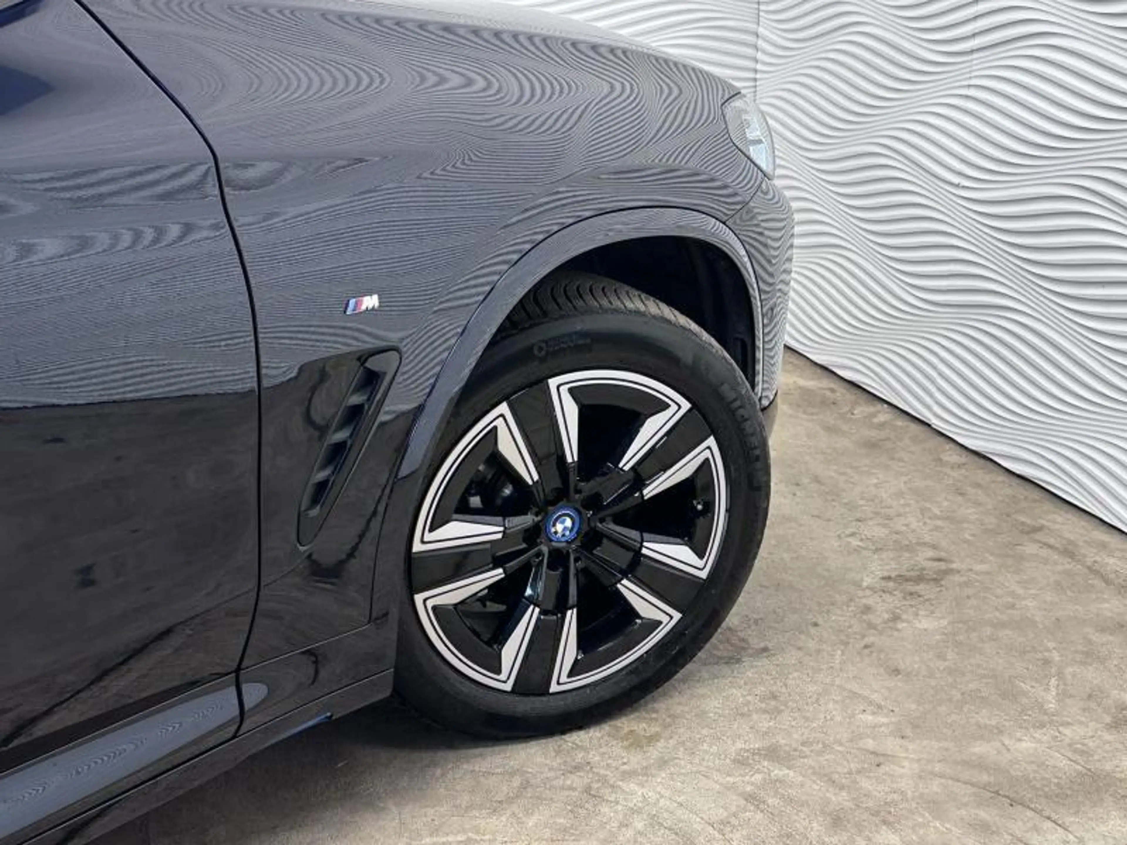 BMW iX3 *80 kWh*M-SPORT*H/K*HUD*96.1% SOH*PANO* — photo 20