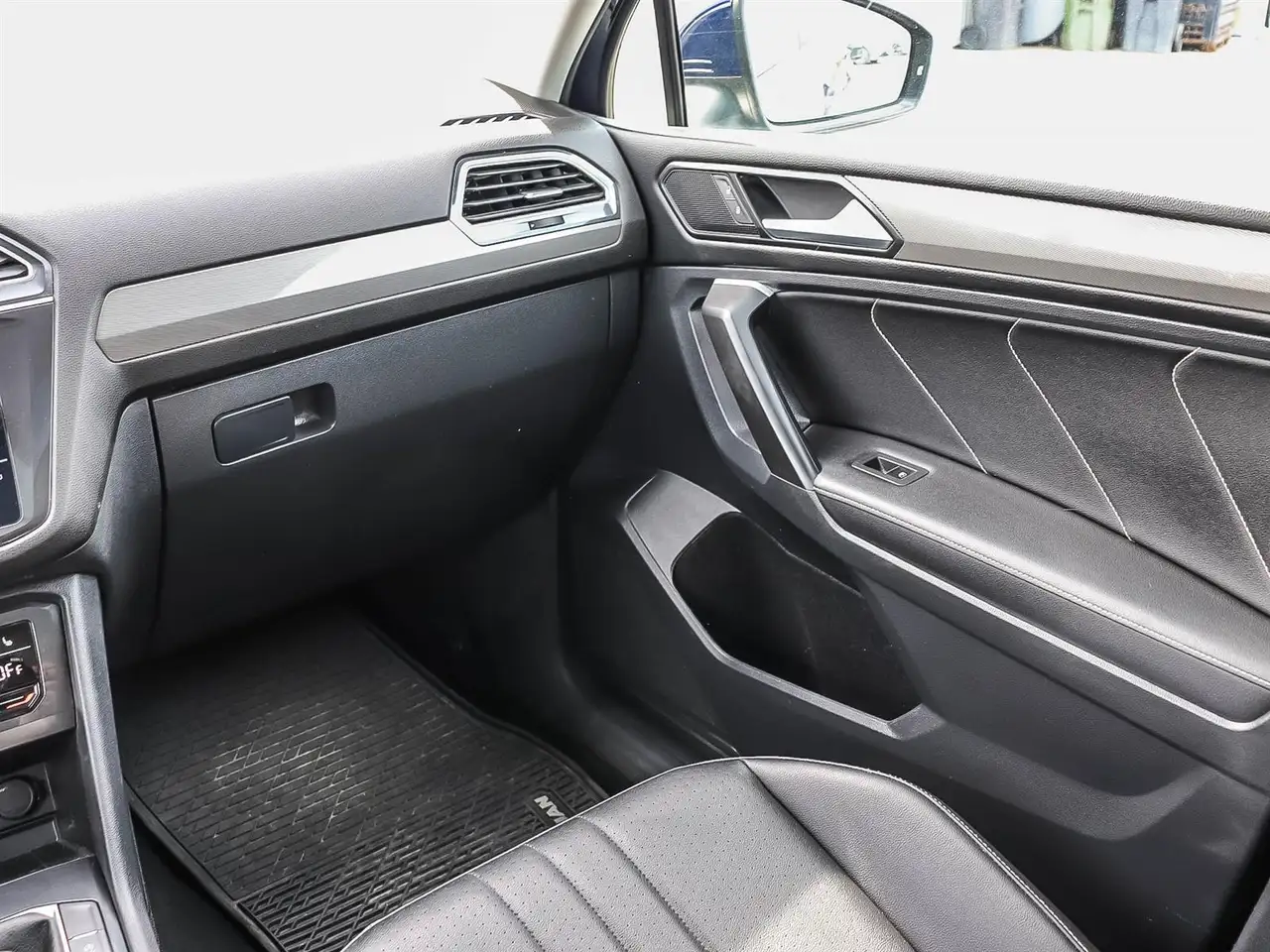 Volkswagen Tiguan снимка Volkswagen Tiguan