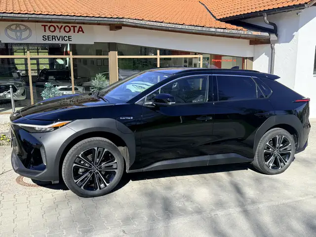 Toyota bZ4X FWD
