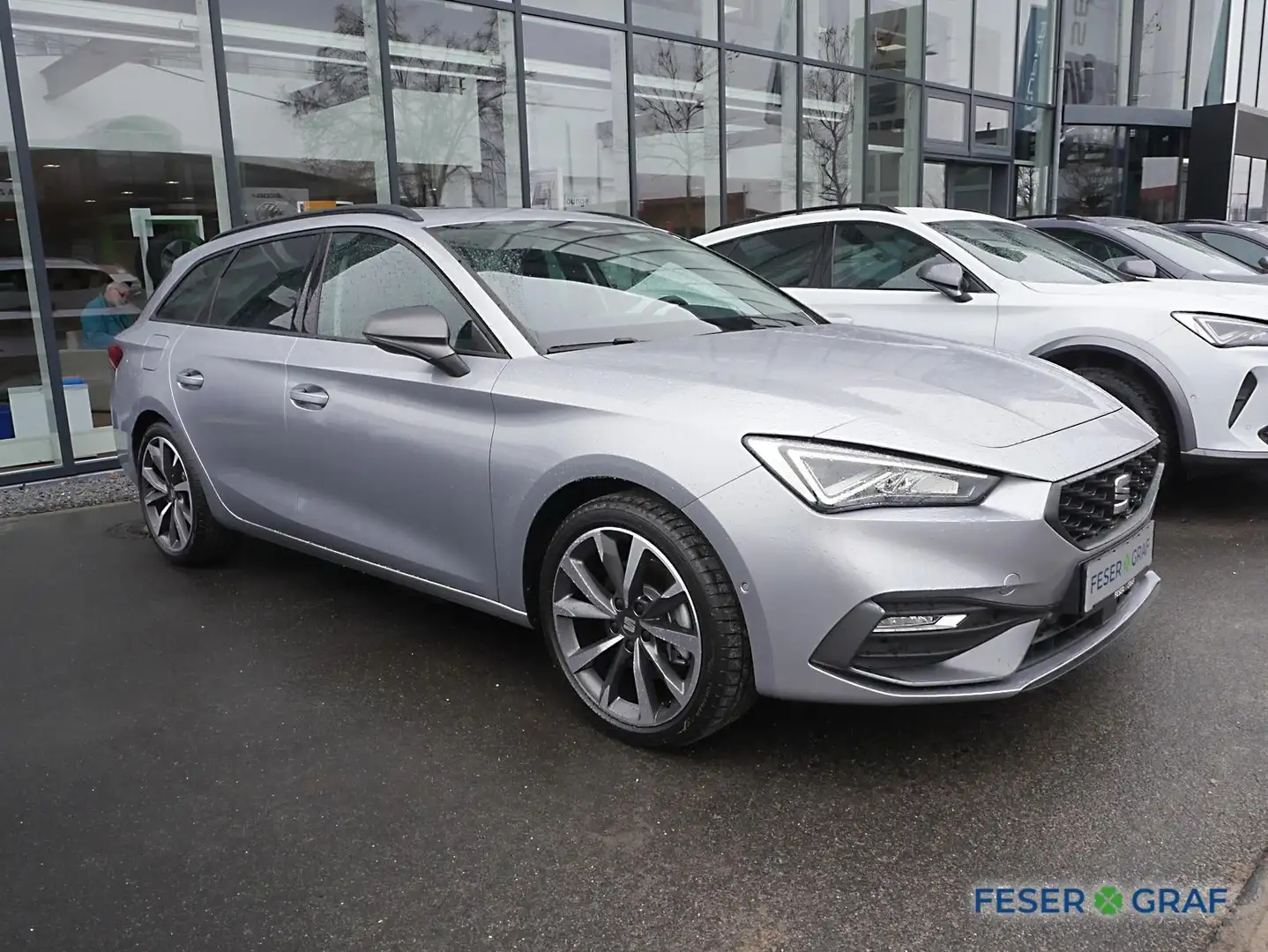SEAT Leon Sportstourer FR 2.0 TDI *NAVI*PANO*SHZ*PDC*VOLL LE Argent - 2