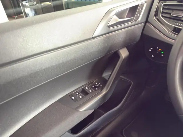 Volkswagen Taigo view 14