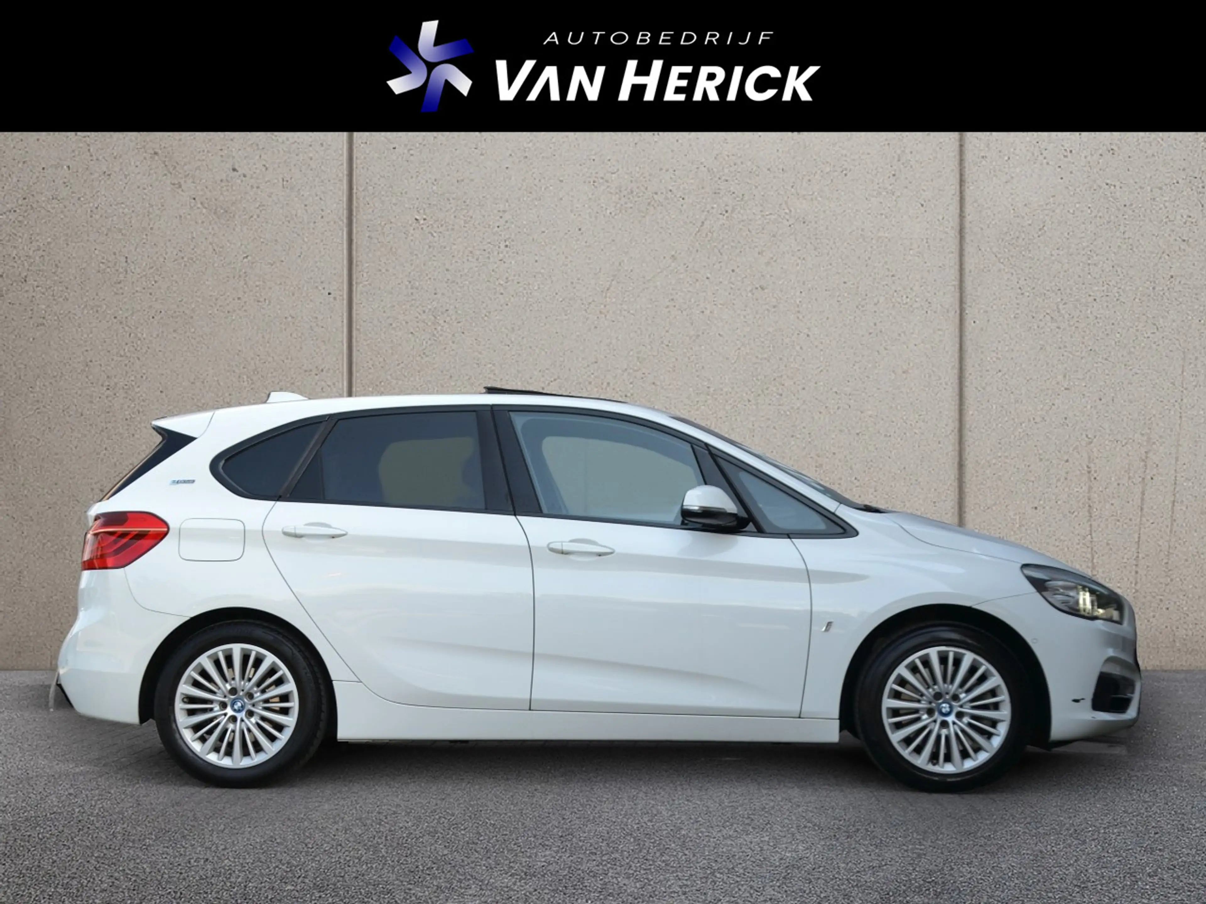 BMW 225 2-serie Active Tourer 225xe iPerformance High Exec — photo 3