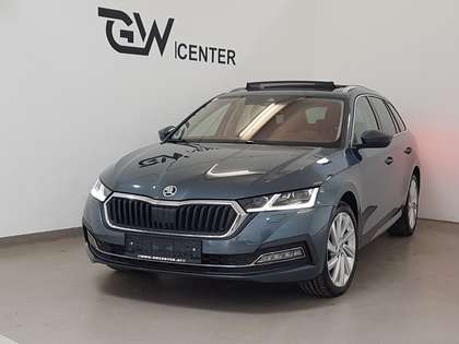 Skoda Octavia Combi 2,0 TDI DSG Style Matrix ACC AHK Panorama