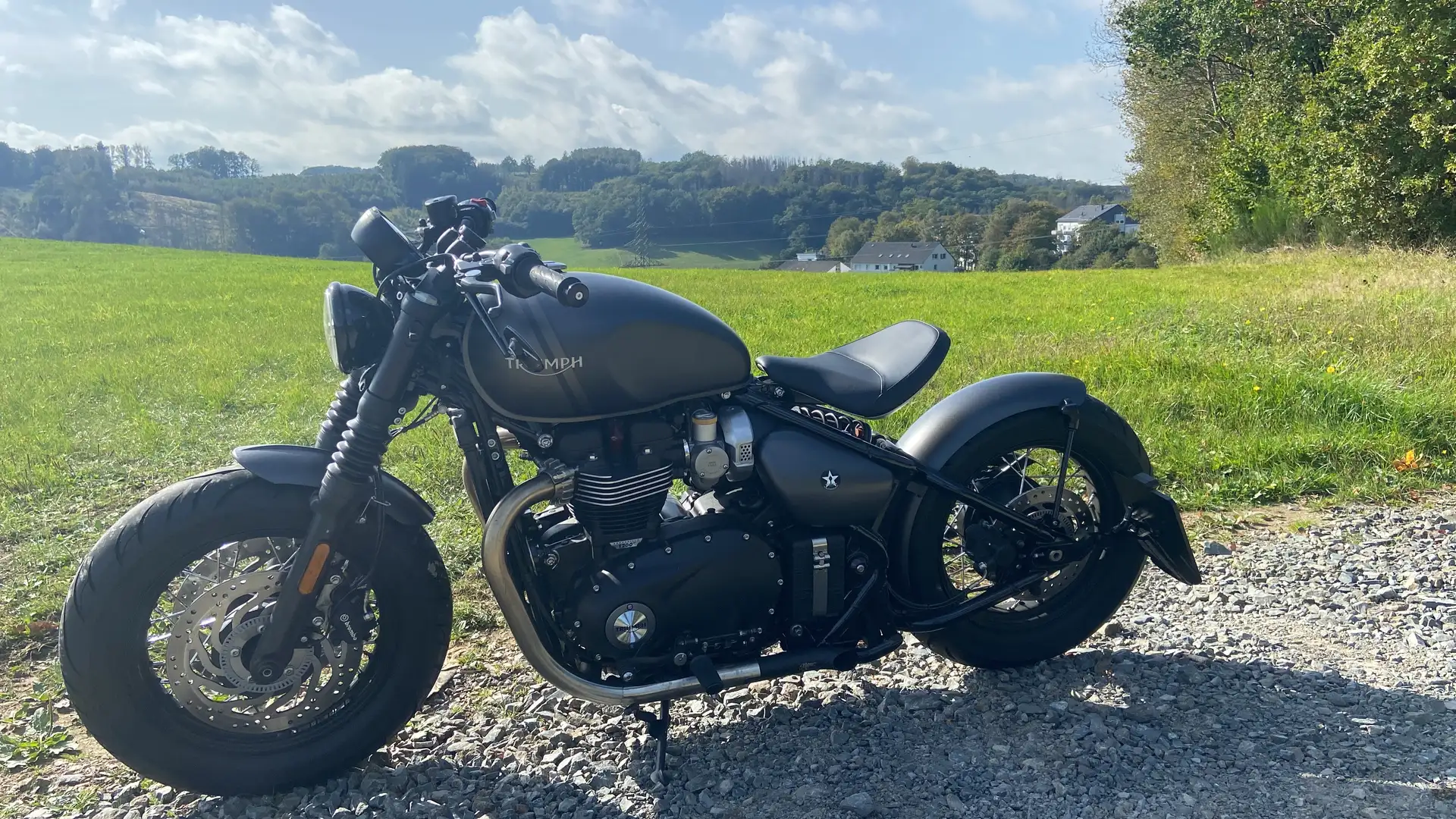 Triumph Bonneville Bobber Custom - 1