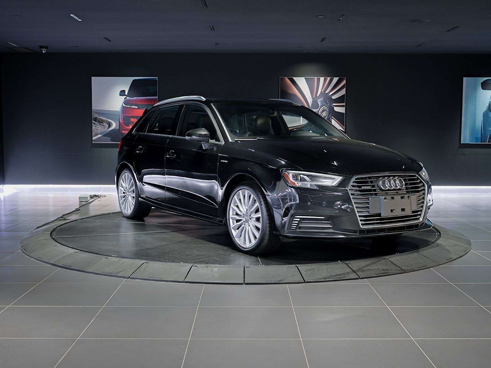 2017 Audi A3 Technik | quattro | Sunroof | Navigation | Bluetoo — снимка 1