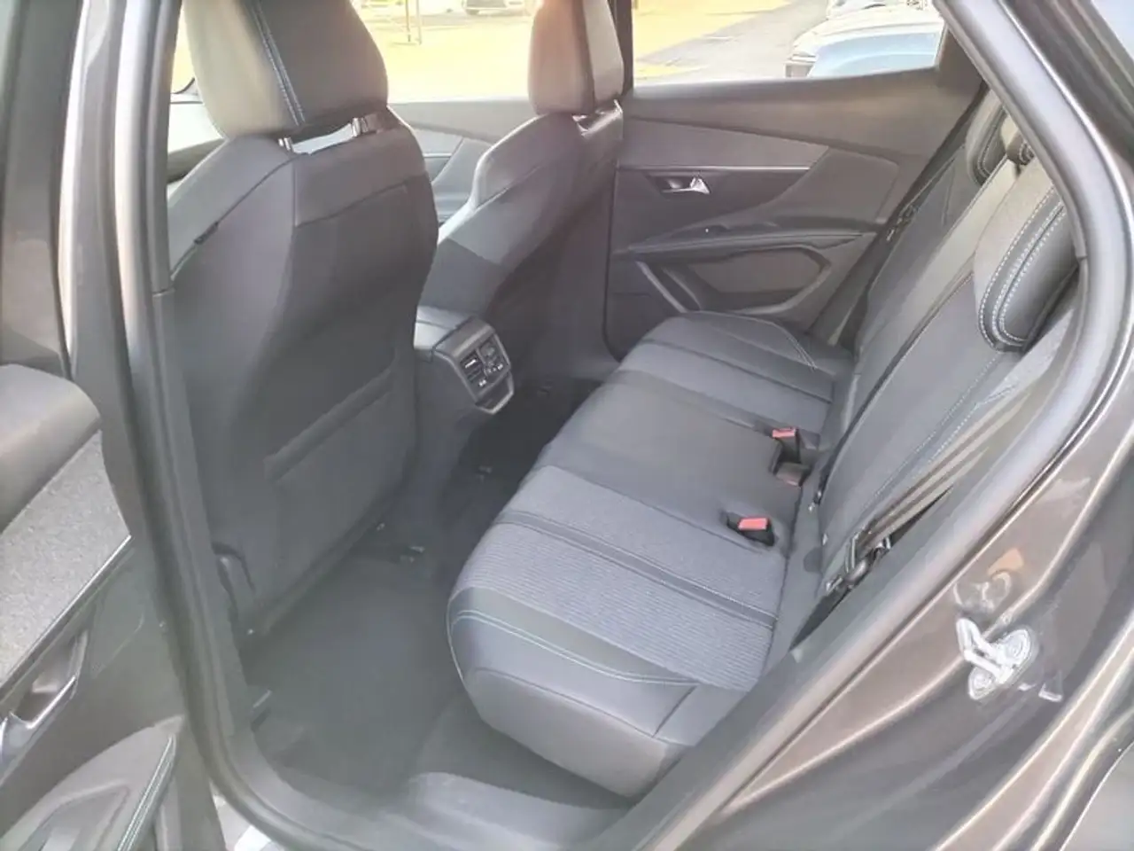 Peugeot 3008 Turbo 130 EAT8 Allure Pack FINANZIAMENTO 20