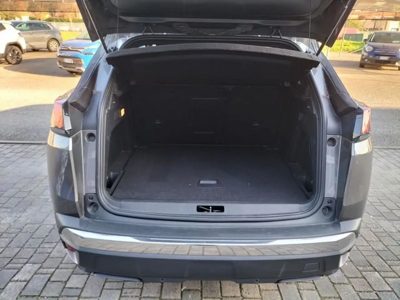 Peugeot 3008 Turbo 130 EAT8 Allure Pack FINANZIAMENTO 16