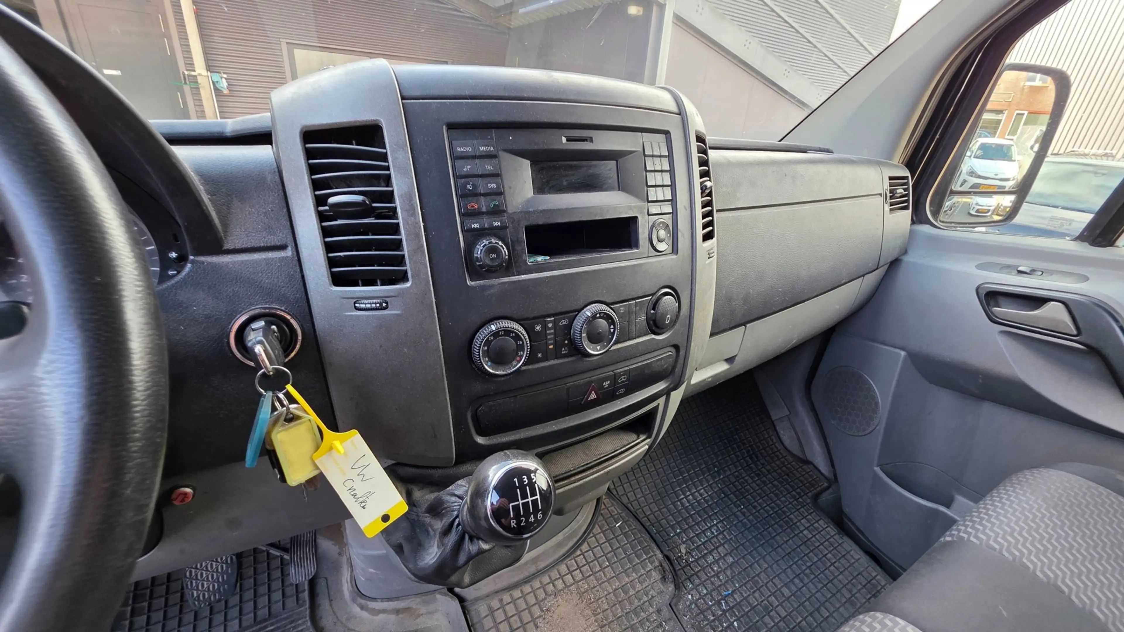 Volkswagen Crafter 35 2.0 TDI L3H2 BM LAADKLEP !!!!! DISTRIBUTIE V.V. — photo 15