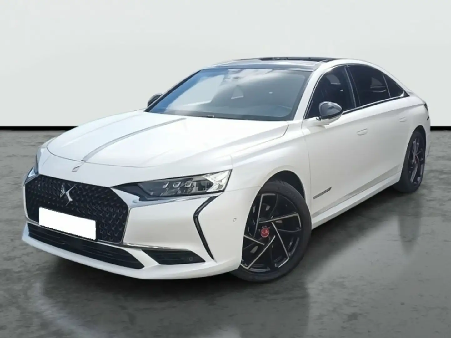 DS Automobiles DS 9 E-TENSE 250 PERFORMANCE LINE + Bílá - 1