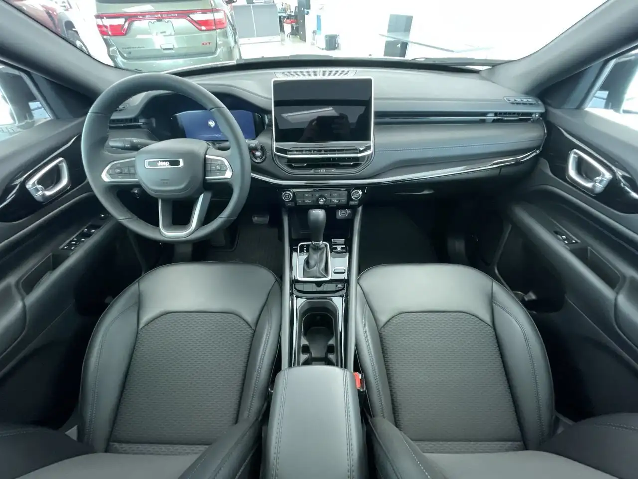 Jeep Compass photo Jeep Compass