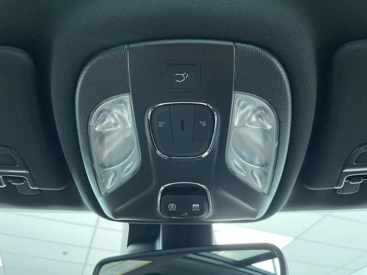 Jeep Compass photo Jeep Compass