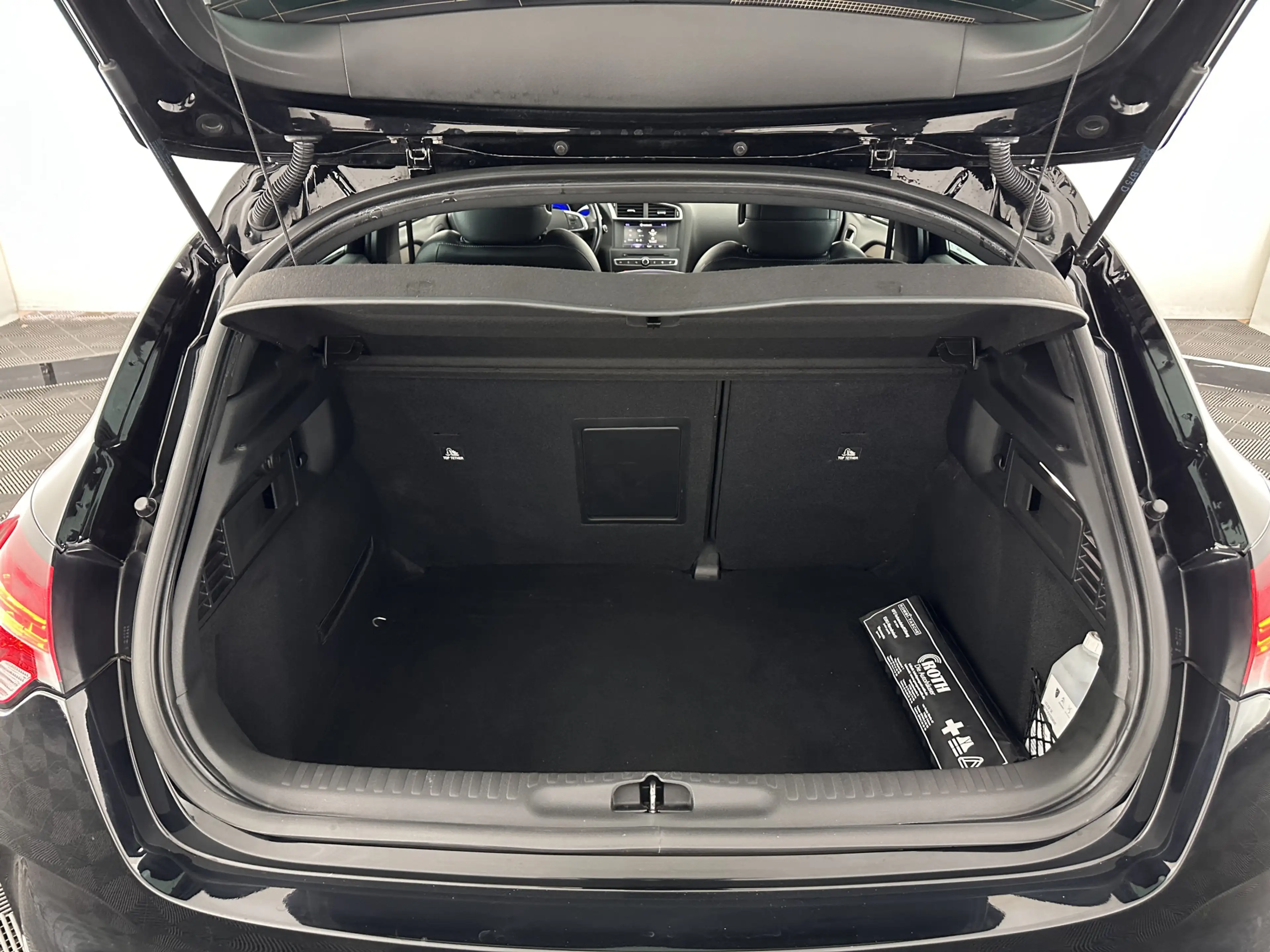 DS Automobiles DS 4 1.6 BlueHDi Chic *PANO-WINDOW | FULL-LED | LEATHER — photo 10