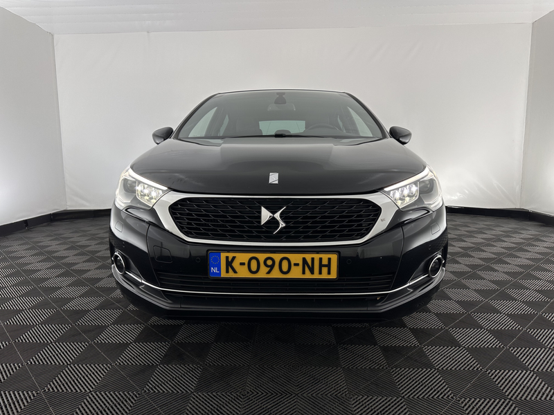 DS Automobiles DS 4 1.6 BlueHDi Chic *PANO-WINDOW | FULL-LED | LEATHER — photo 2