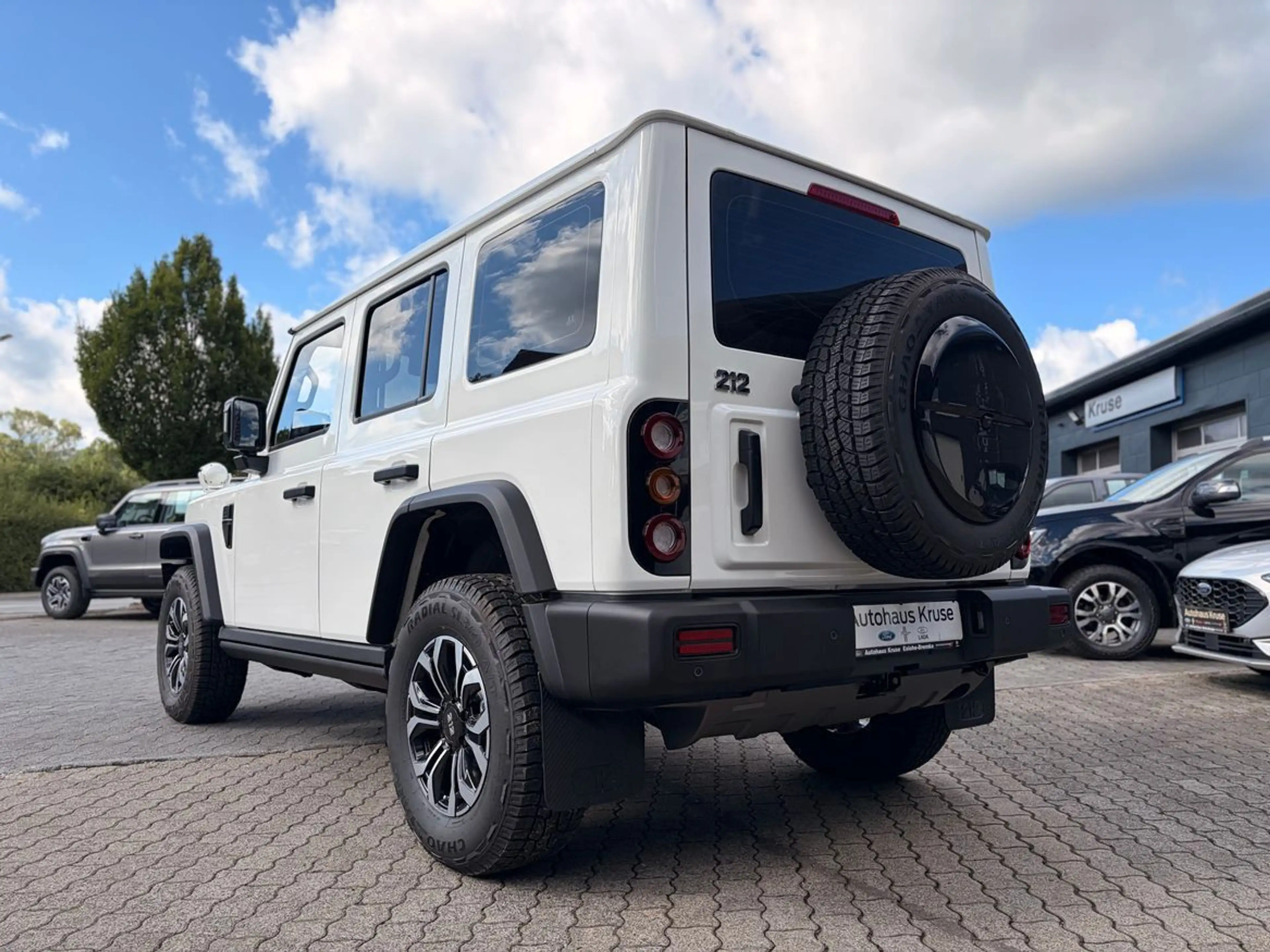 BAW 212 Offroader LED Seilwinde Leder 2.0 Automatik — photo 15