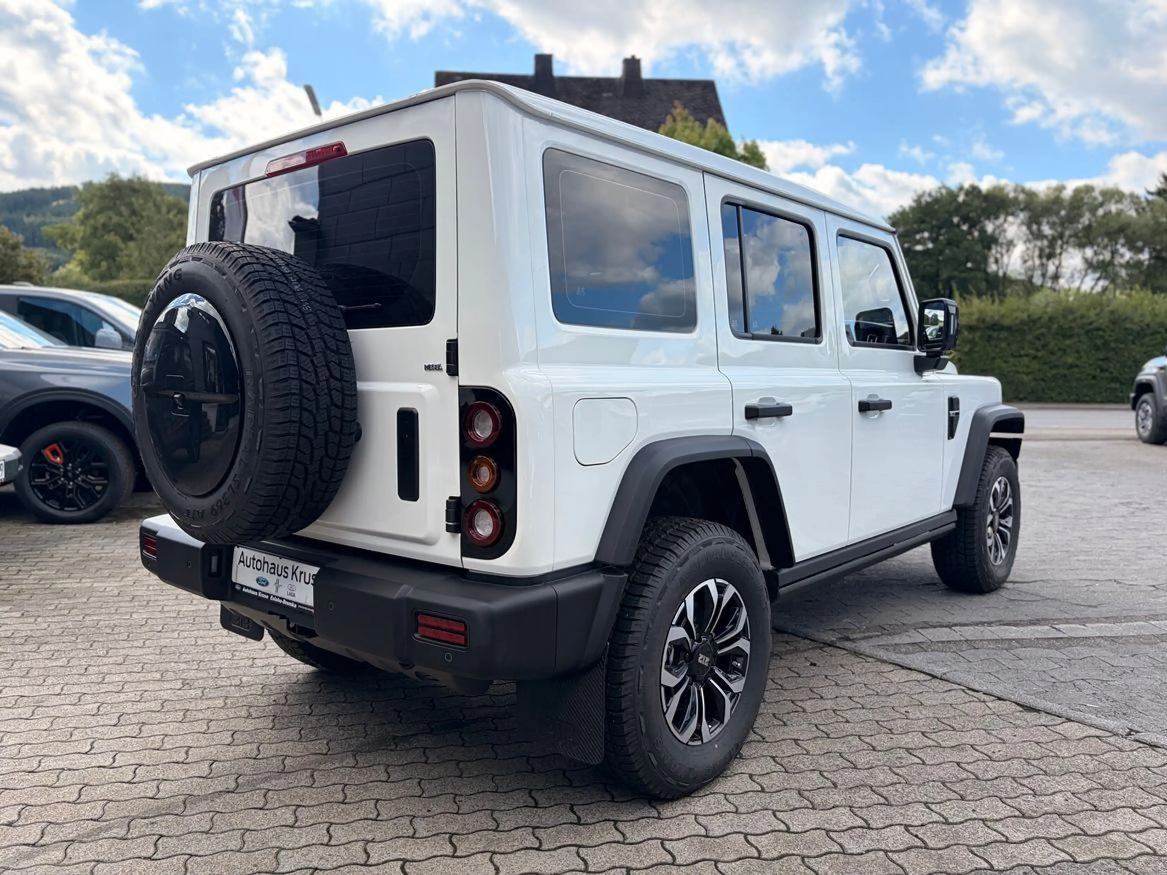 BAW 212 Offroader LED Seilwinde Leder 2.0 Automatik — photo 11