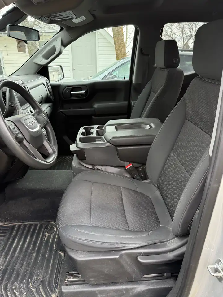 GMC Sierra 1500 photo GMC Sierra 1500