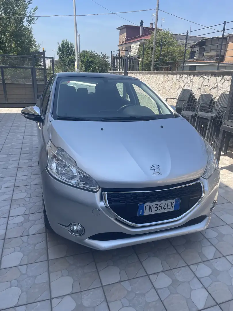 Peugeot 208 5p 1.4 hdi 8v Active - 1