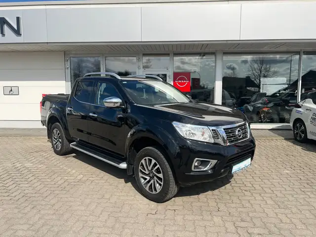 Nissan Navara NP300 4x4 2.3 dCi Tekna Double Cab (Euro 6)