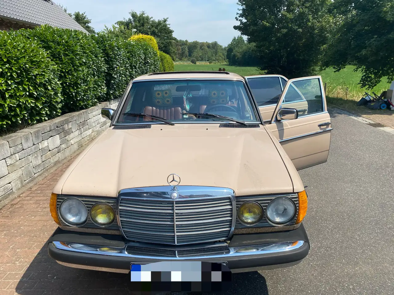 Mercedes-Benz 300 Turbo Diesel (aus den USA), foto 1