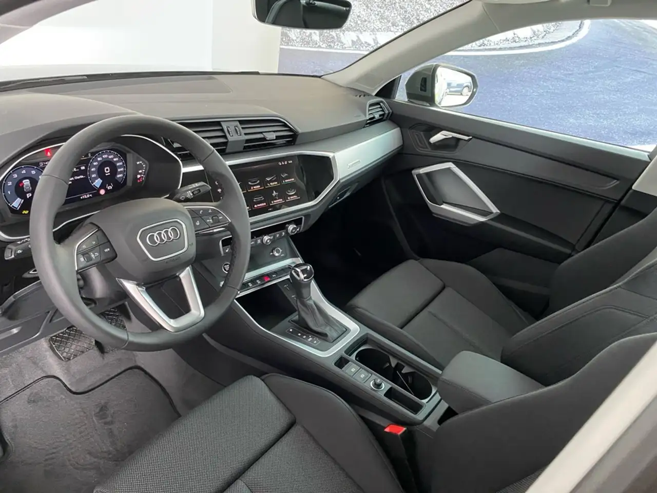 Audi Q3 advanced 35 TFSI ACC+PDC+RFK+CARPLAY+DAB+LED+ 3