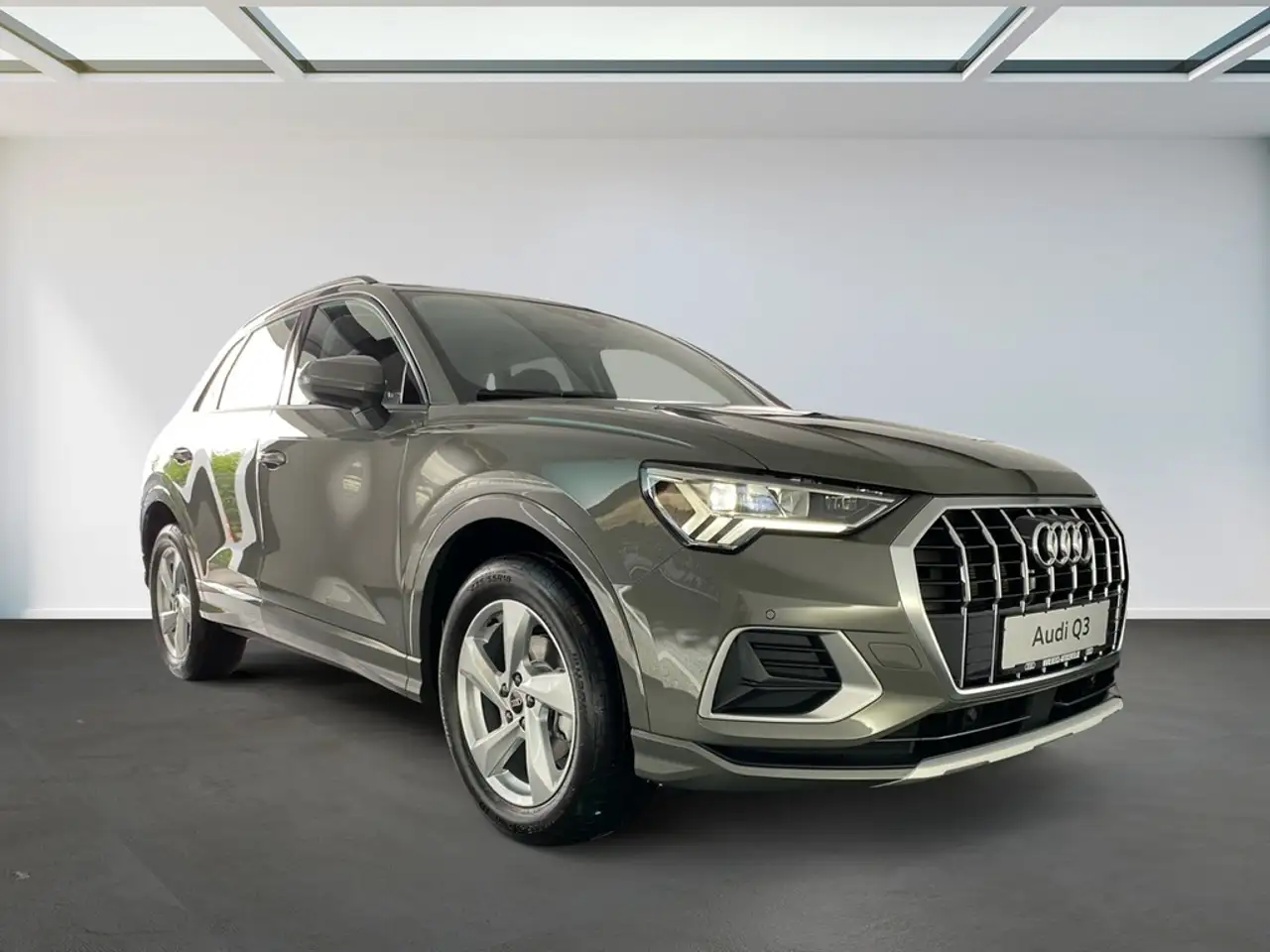 Audi Q3 advanced 35 TFSI ACC+PDC+RFK+CARPLAY+DAB+LED+ 16
