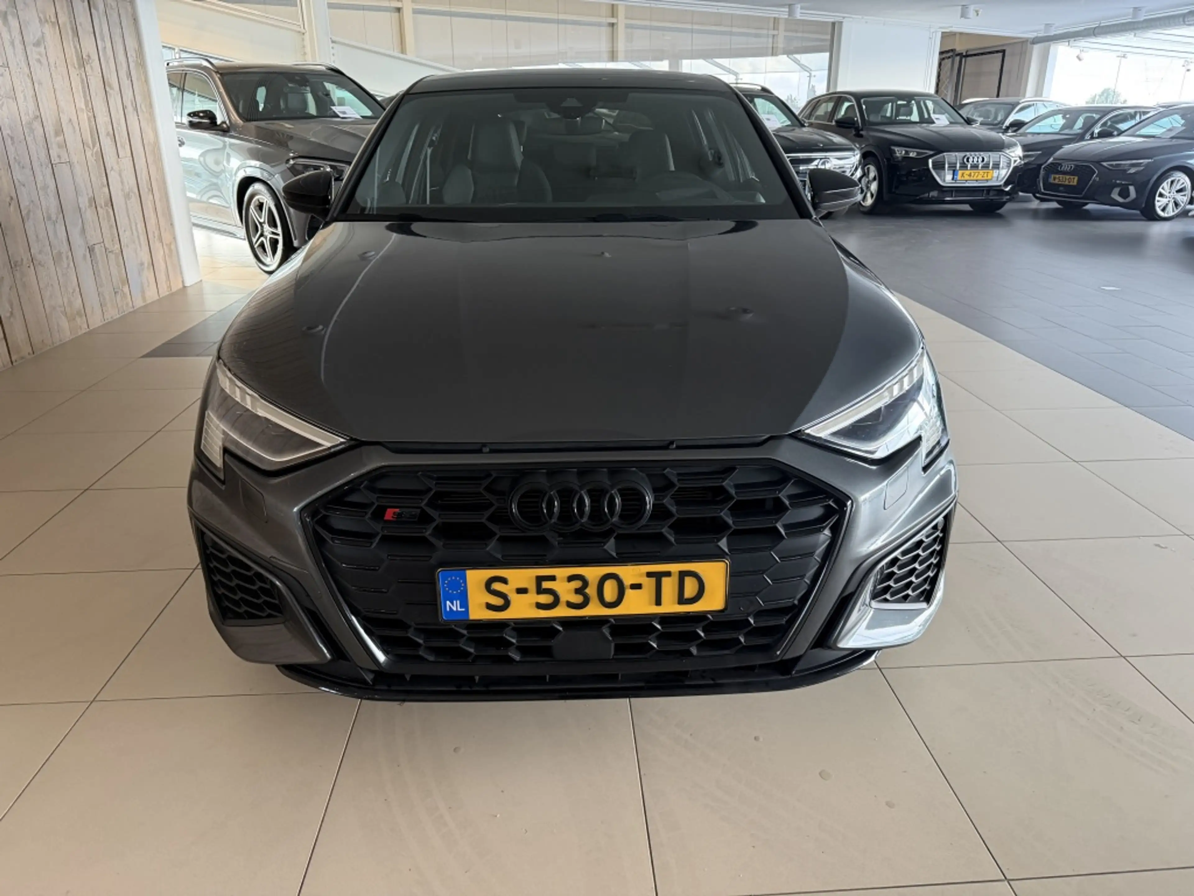 Audi S3 Sportback 2.0 TFSI Quattro Edition One — photo 2