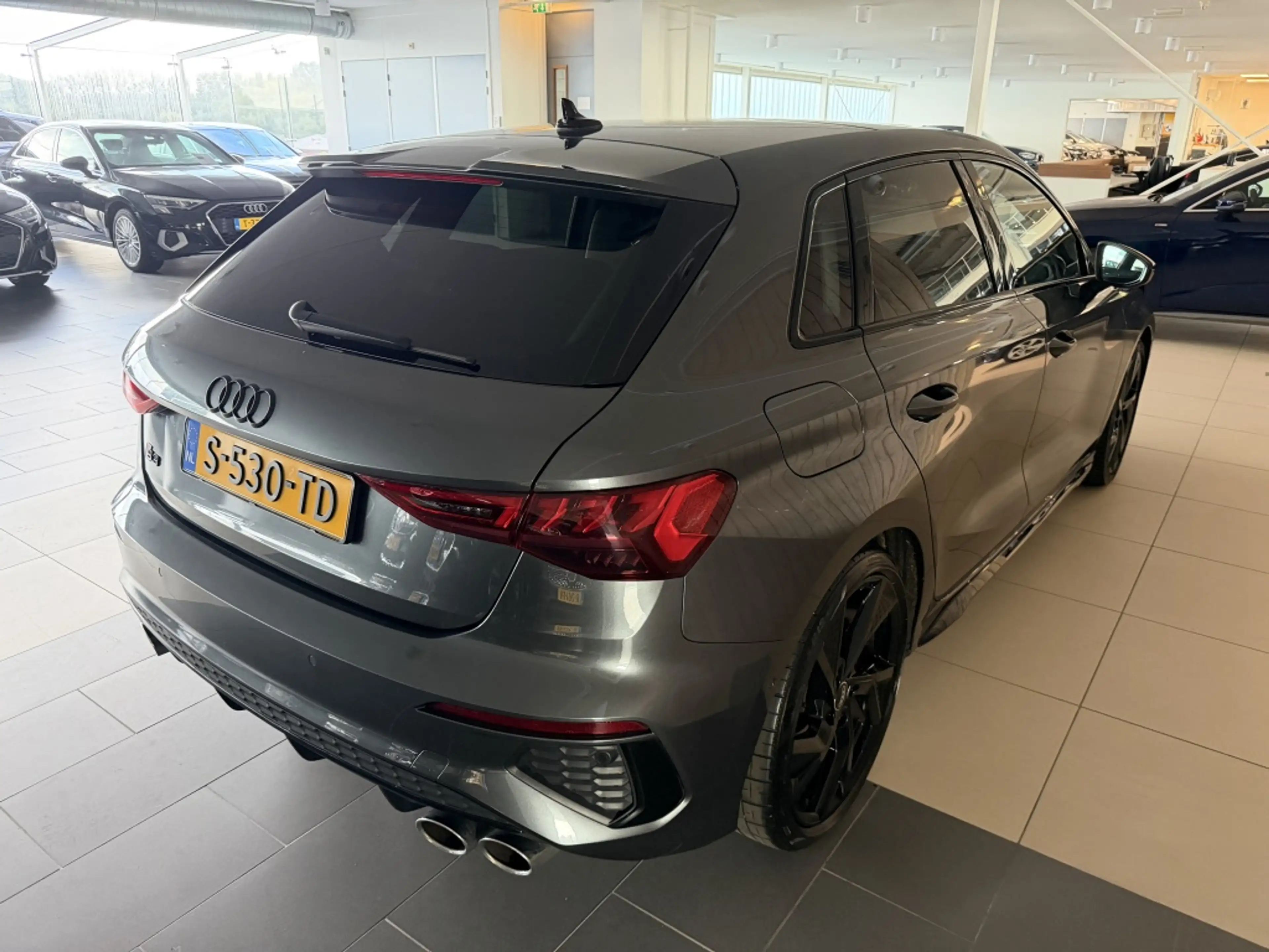 Audi S3 Sportback 2.0 TFSI Quattro Edition One — photo 5