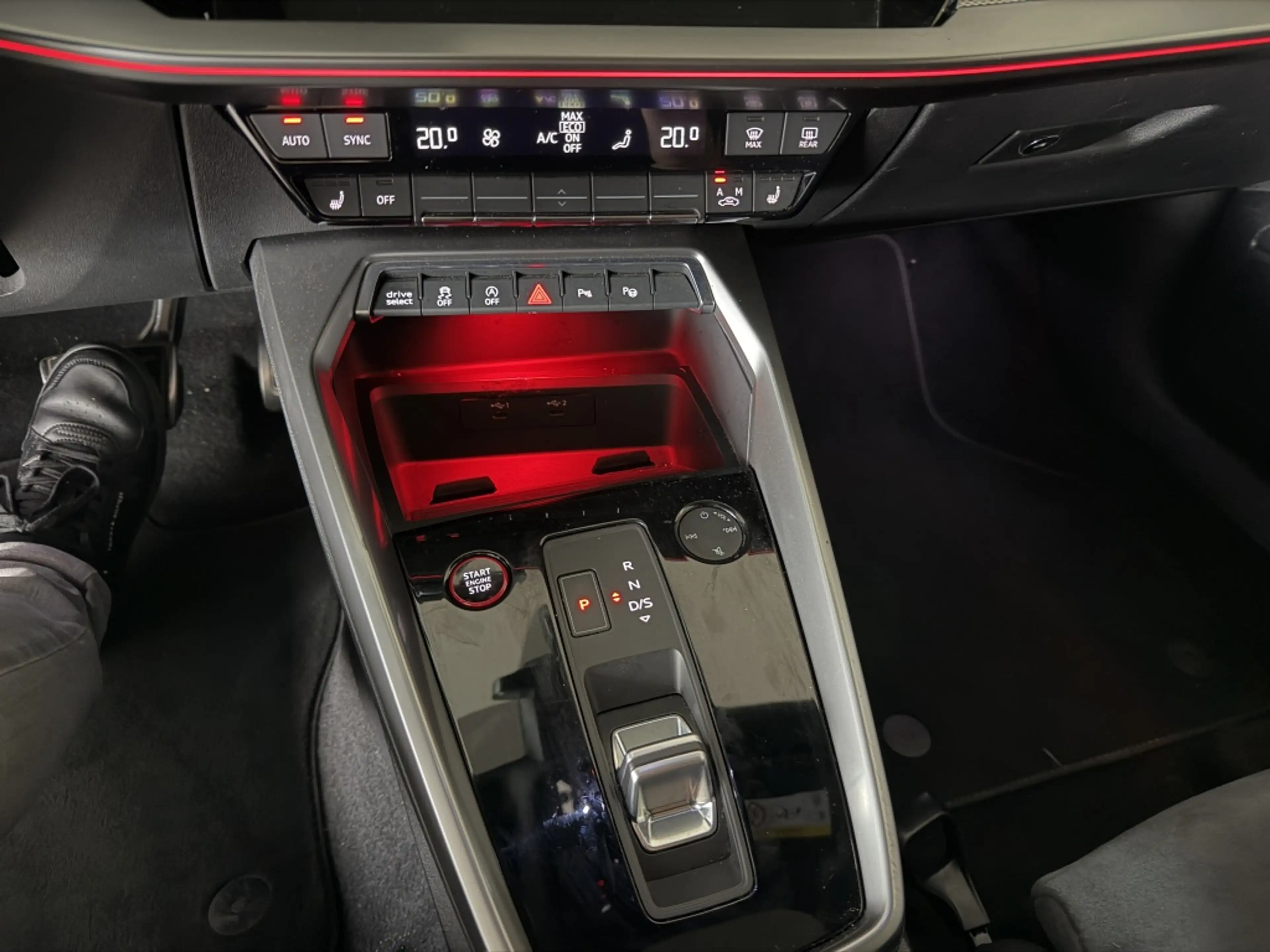 Audi S3 Sportback 2.0 TFSI Quattro Edition One — photo 12