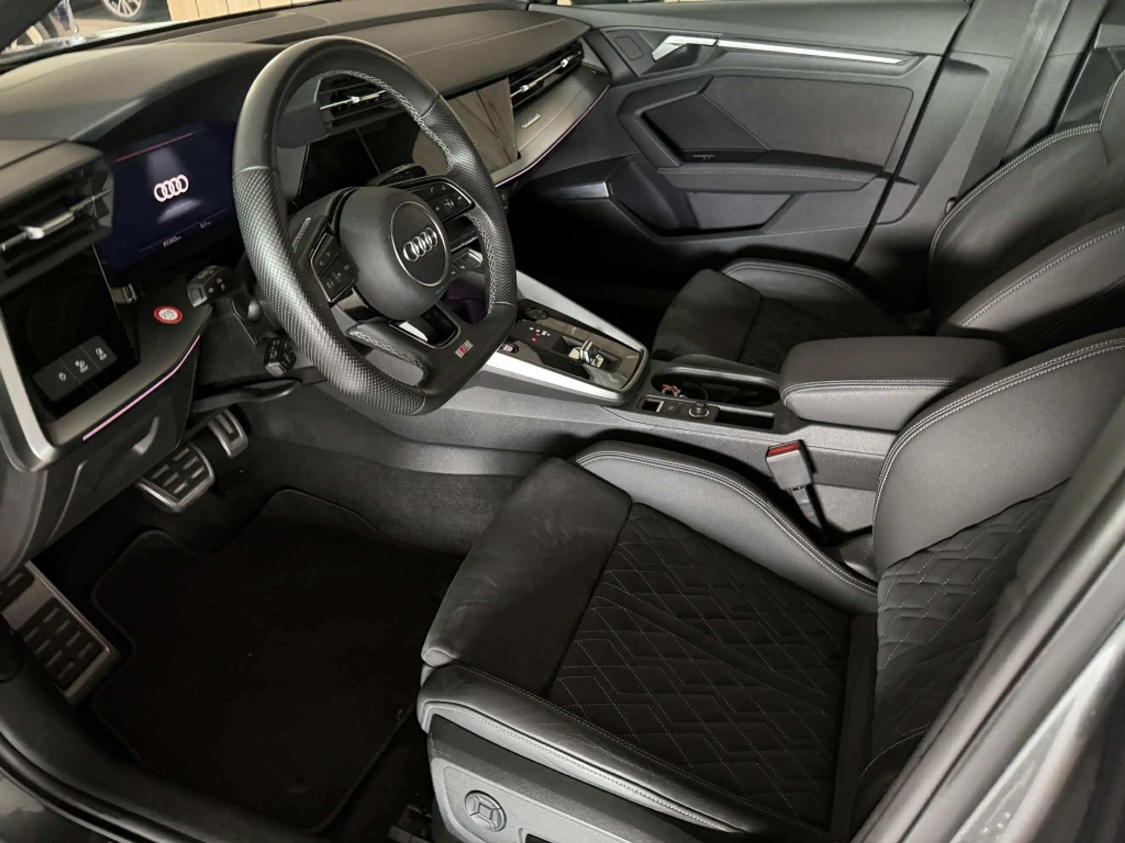 Audi S3 Sportback 2.0 TFSI Quattro Edition One — photo 9