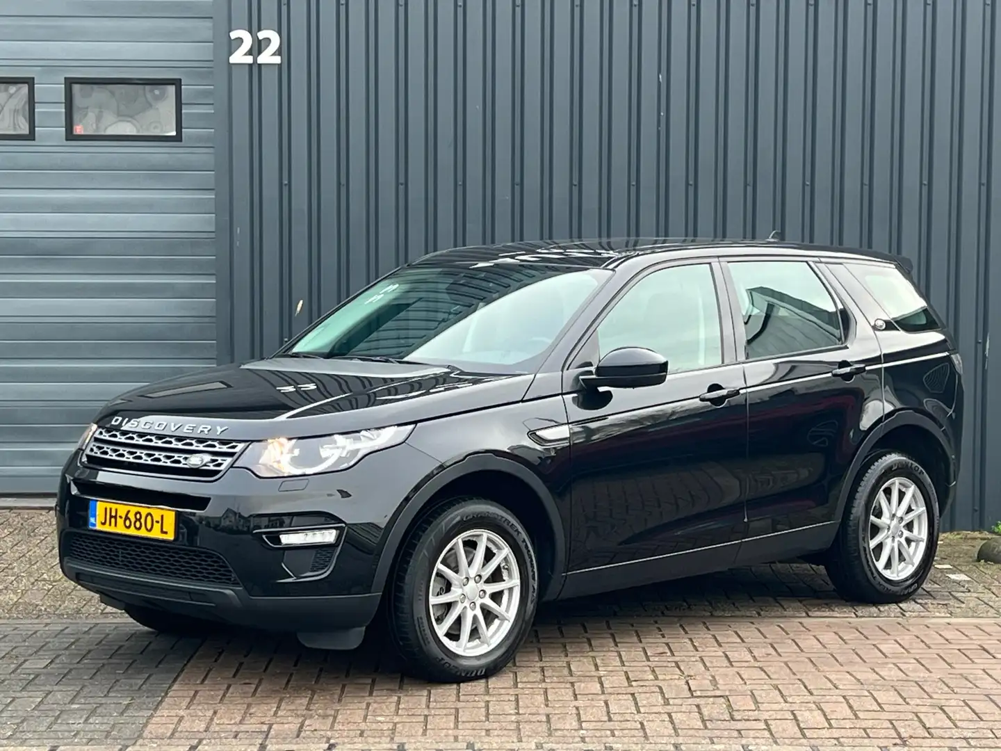 Land Rover Discovery Sport 2.0 TD4 Urban Series Pure||1e Eigenaar|Zeer Nette Zwart - 1