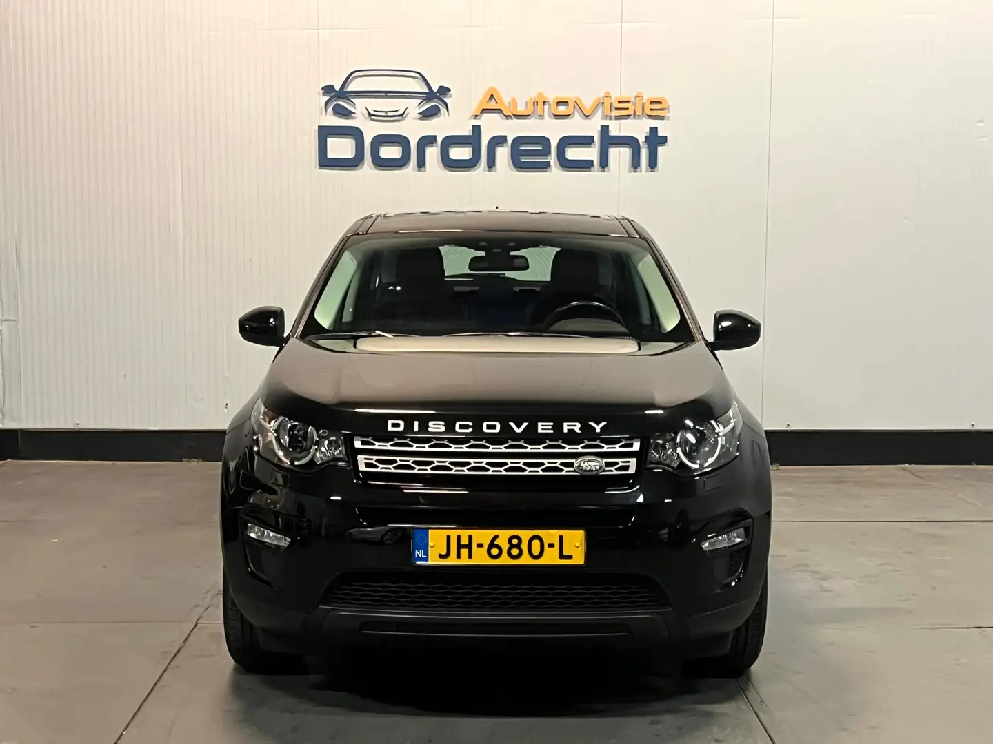 Land Rover Discovery Sport 2.0 TD4 Urban Series Pure||1e Eigenaar|Zeer Nette Noir - 2