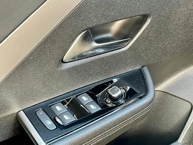 Opel Astra view 14