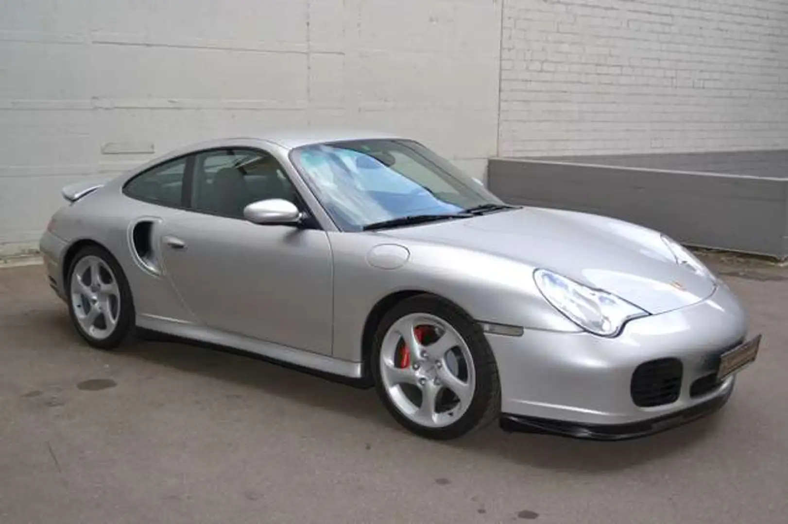 Porsche 996 911 Turbo Coupé Silber - 1