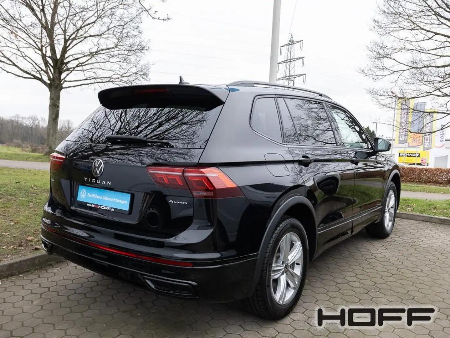 Volkswagen Tiguan Allspace 2.0 TDI DSG R-Line 4Motion AHK Kamera 3,99% Anschl Schwarz - 2