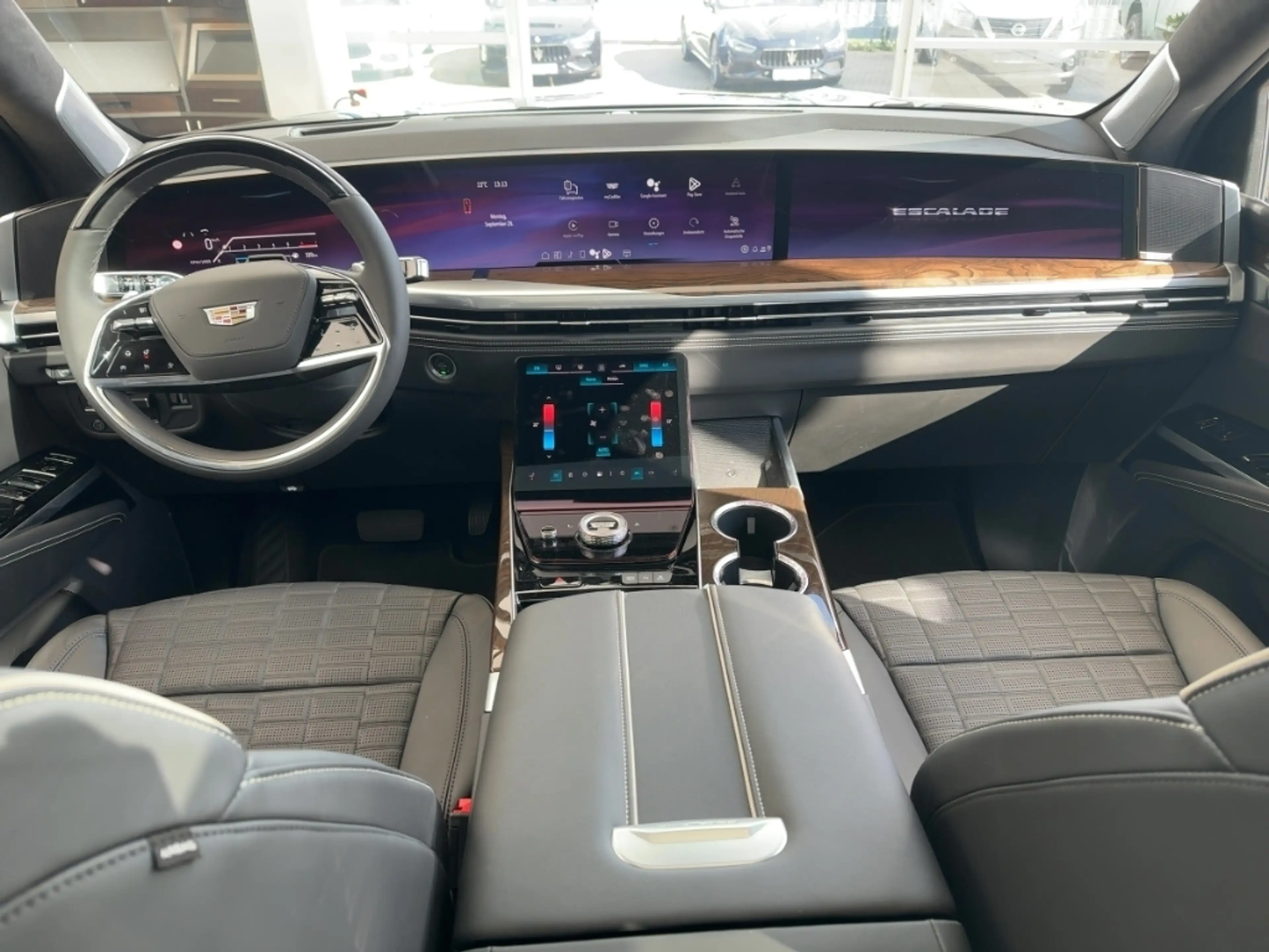 Cadillac Escalade 2025 Sport Platinum 4WD 6.2L V8 48 Monate Garantie — photo 7