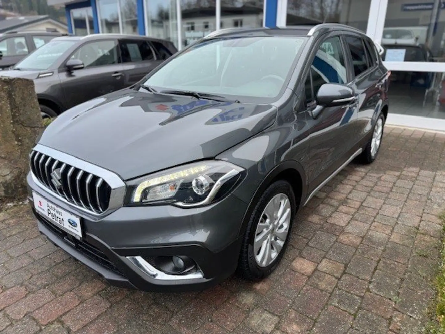 Suzuki SX4 S-Cross Comfort 4x4 Hybrid Gris - 1