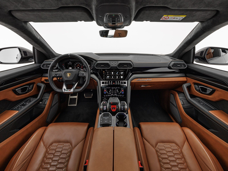 Lamborghini Urus — photo 5