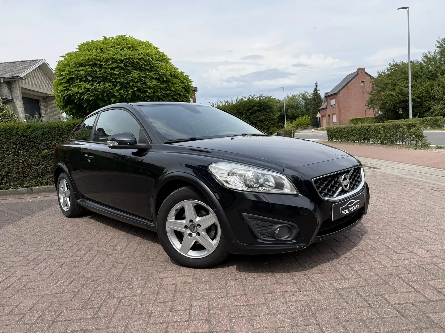 Volvo C30 2.0 D Momentum * AUTOMAAAT Noir - 2
