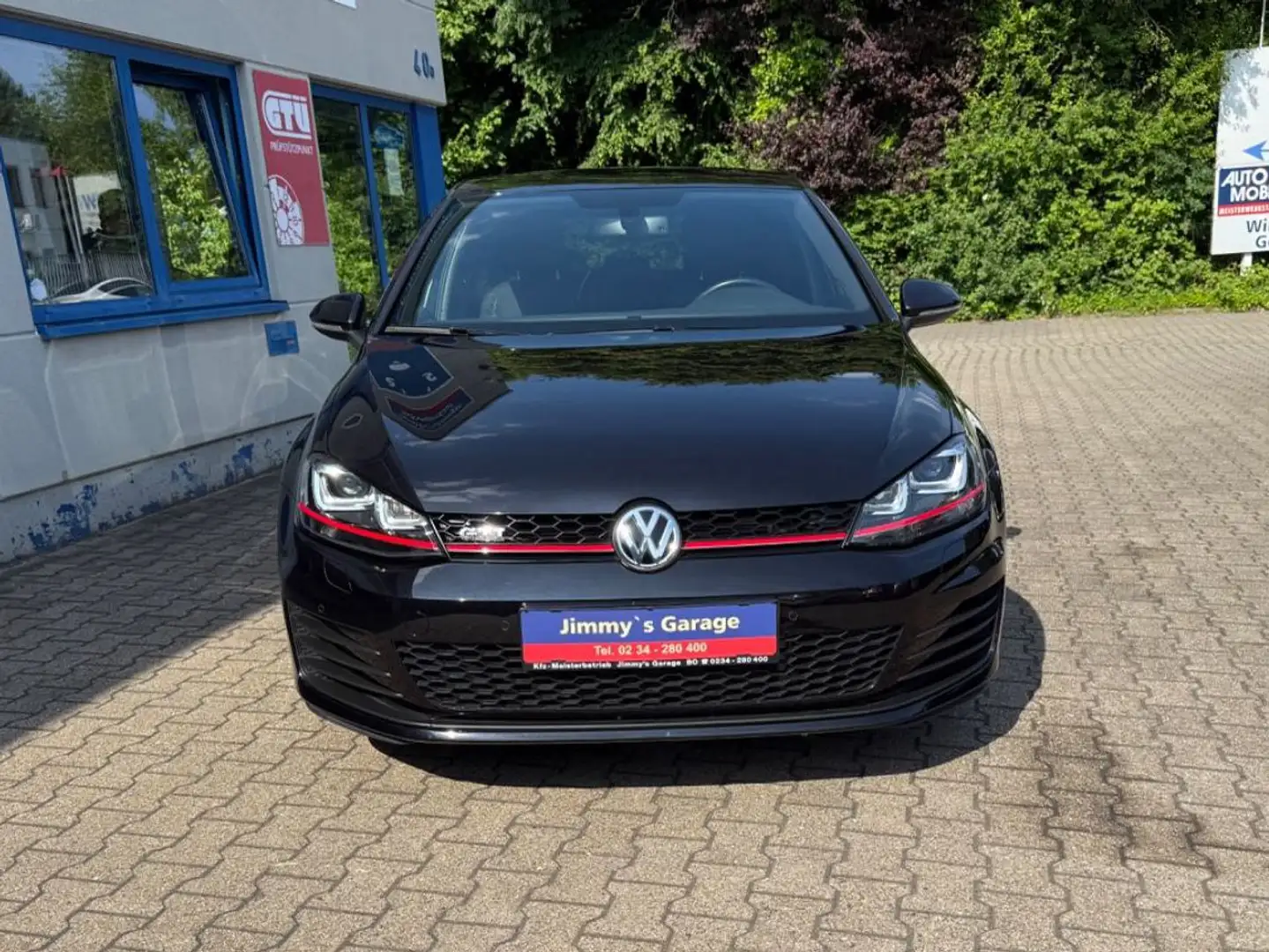 Volkswagen Golf VII Lim. GTI BMT Bi Xenon Navi PDC Negro - 2