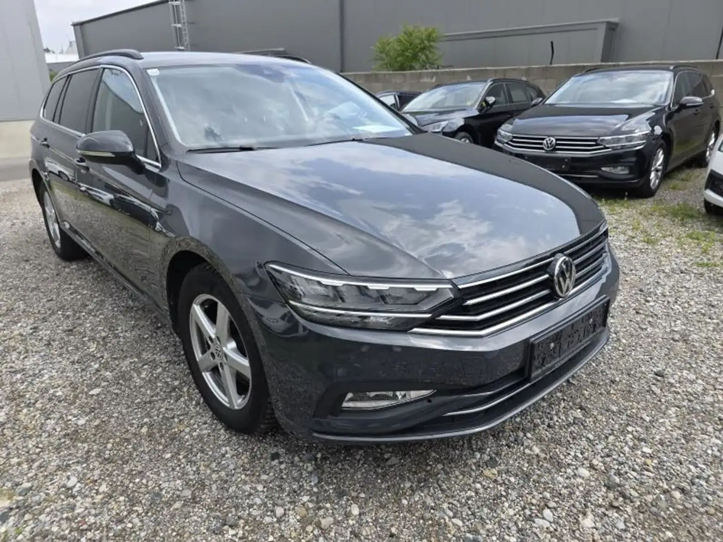Volkswagen Passat Variant Business 2,0 SCR TDI DSG LED-ACC-Carplay Grau - 2
