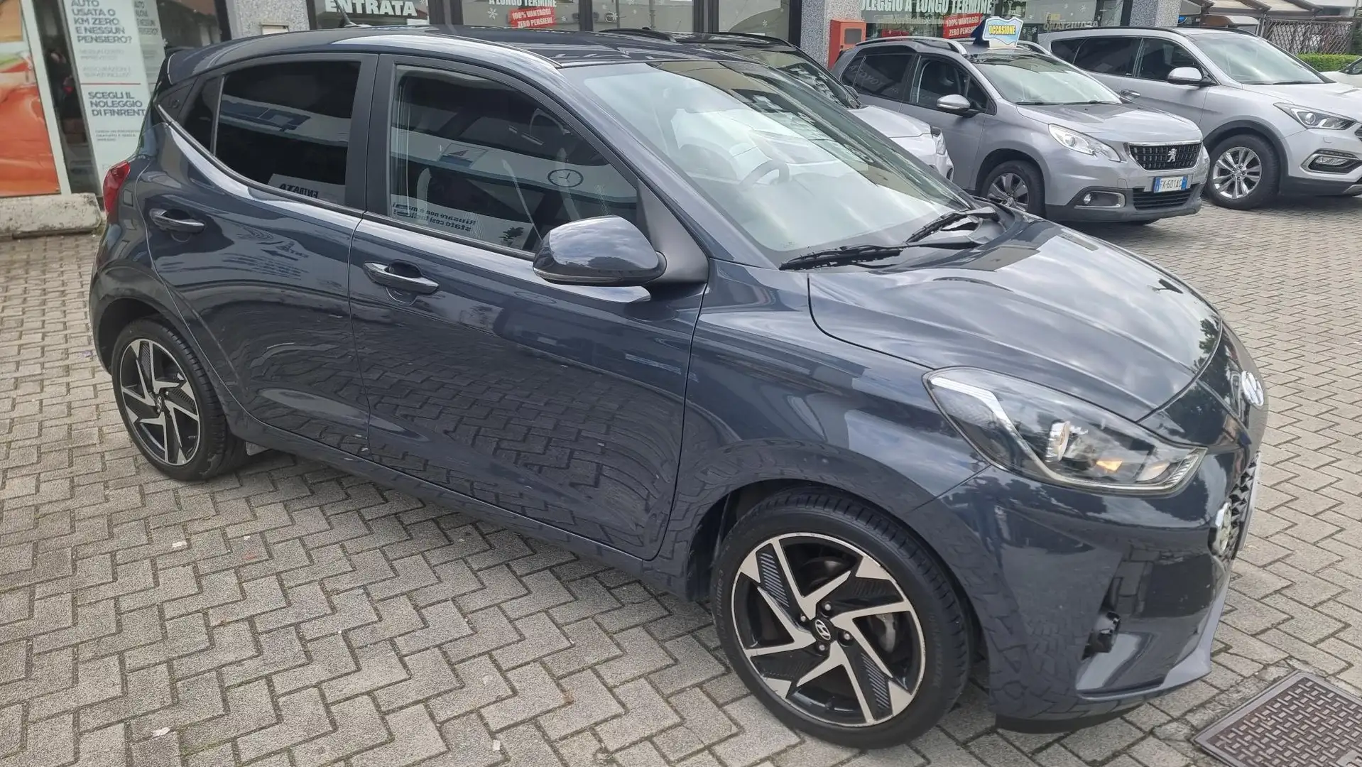 Hyundai i10 1.0 mpi Prime Gris - 1