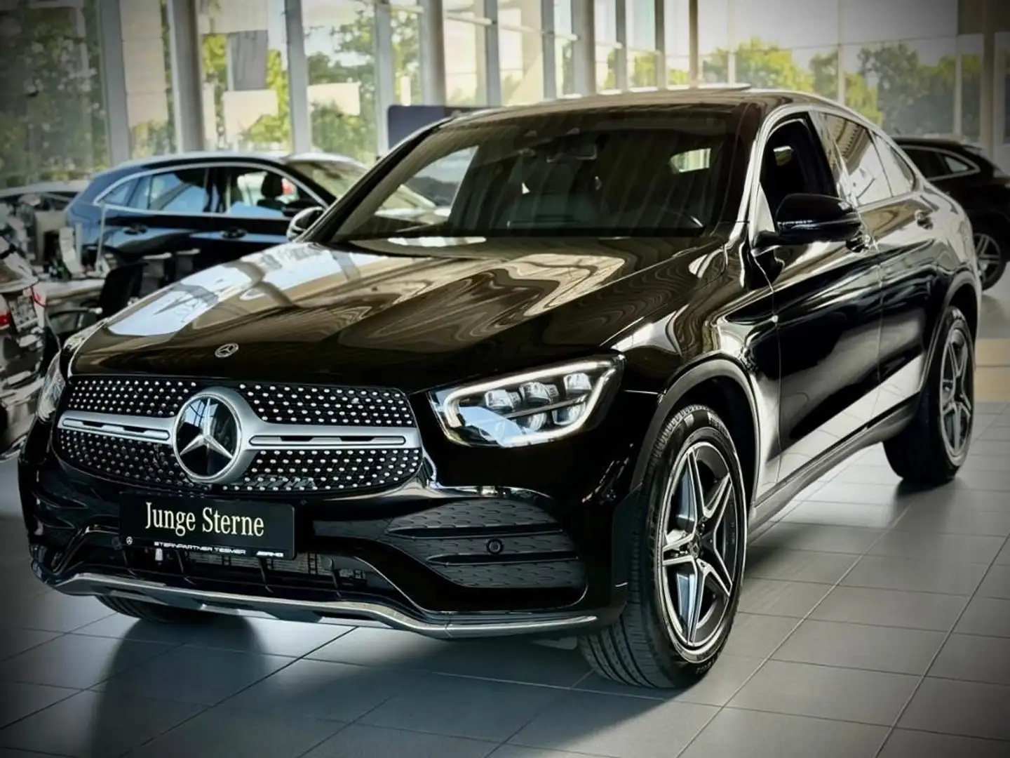 Mercedes-Benz GLC 200 4M AMG+SDach+360+Distr+Totwinkel+MBUX Schwarz - 2