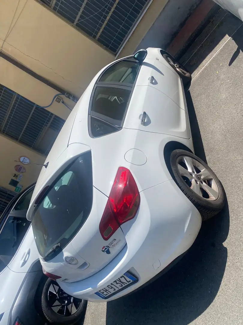 Opel Astra Astra IV 2010 5p 1.7 cdti Elective 110cv Bianco - 2