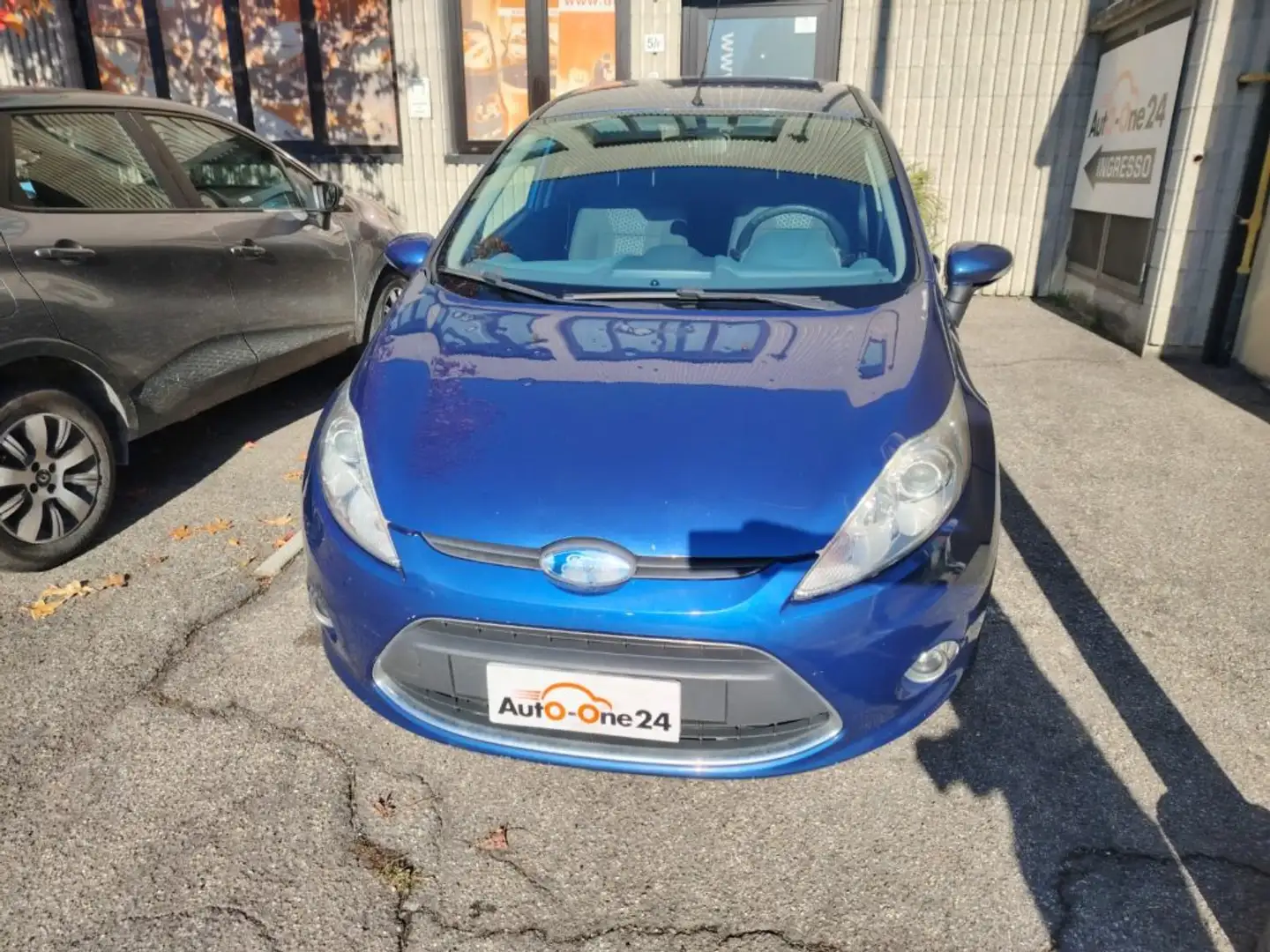 Ford Fiesta 1.2 82 CV 5 porte Titanium Blauw - 2